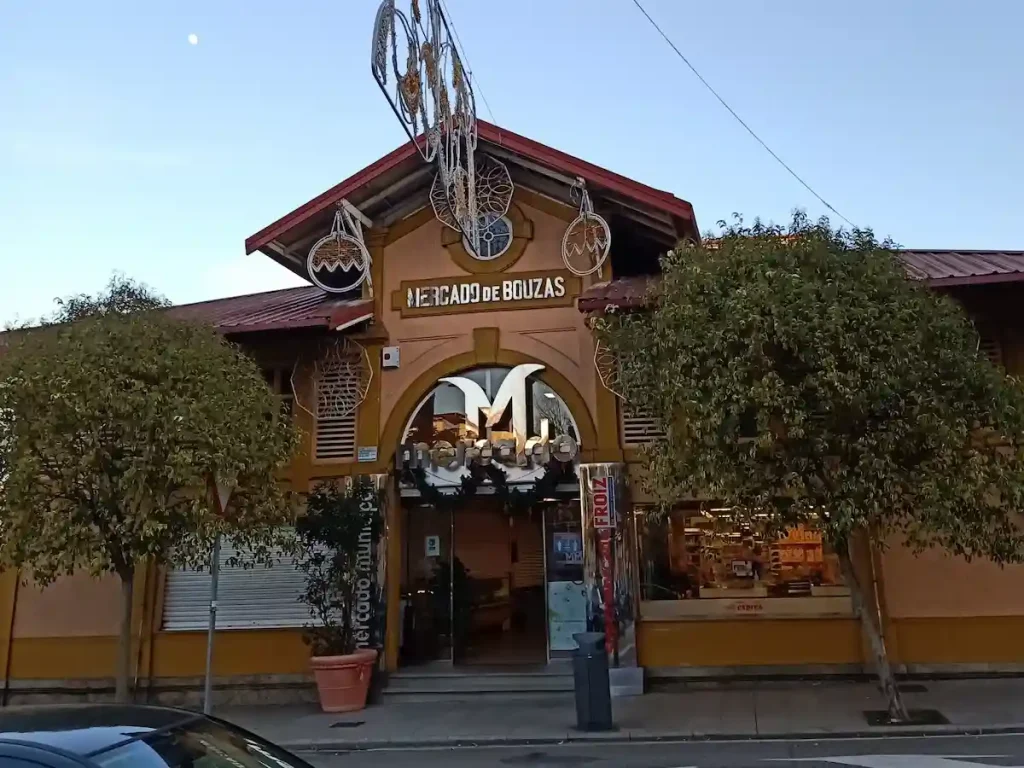 4. encabezado una criatura de leyenda recortada